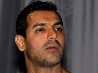 john abraham back hairstyle in dostana