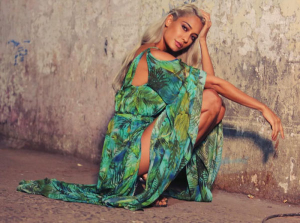 Lisa Haydon Photos Biography Age Videos Instagram Wiki ...