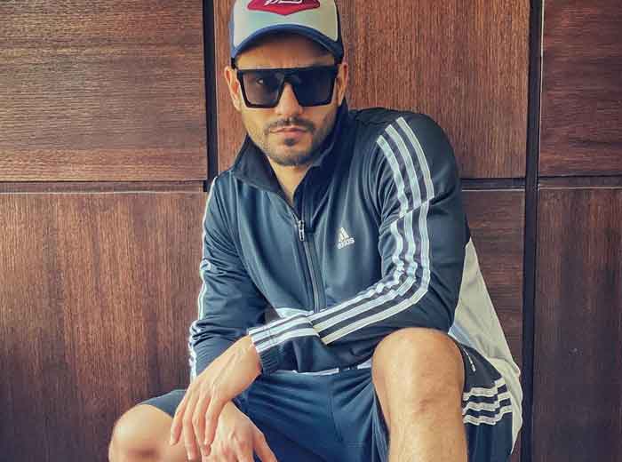 Kunal Khemu Photos Biography Age Videos Instagram Wiki Movies Neeru