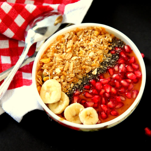 Papaya and Banana Smoothie Bowl